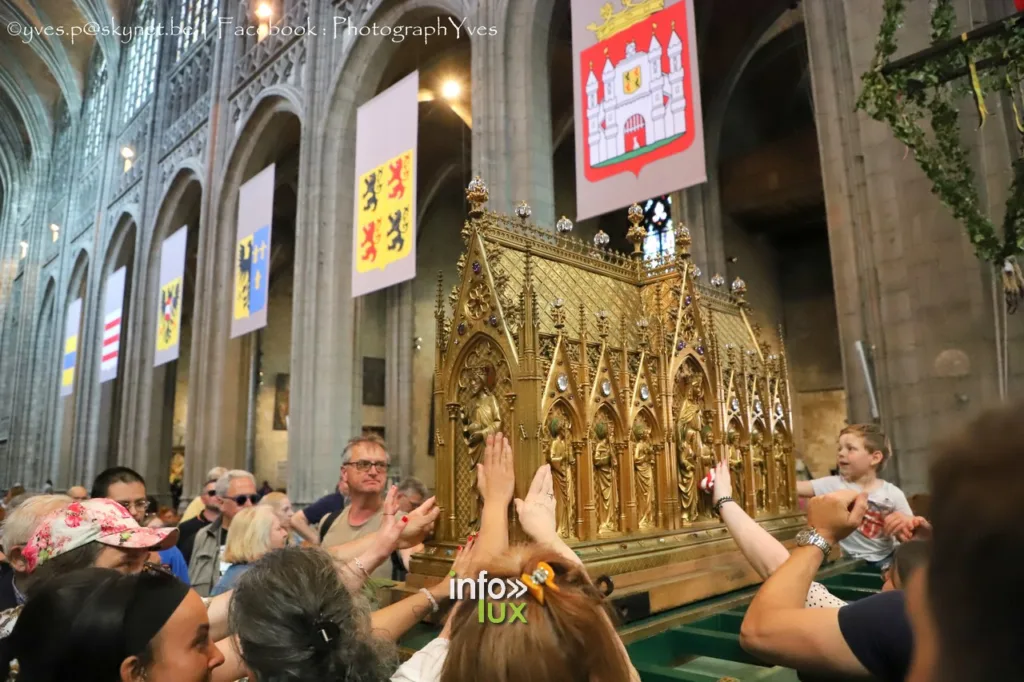 Mons > Doudou > Procession > Photos