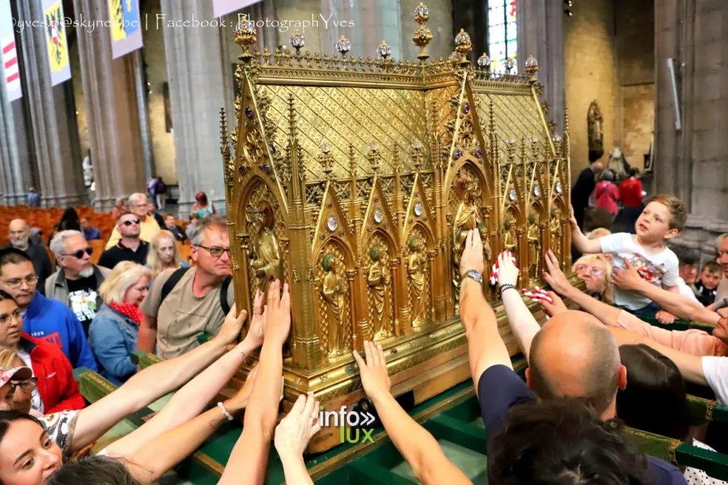 Mons > Doudou > Procession > Photos