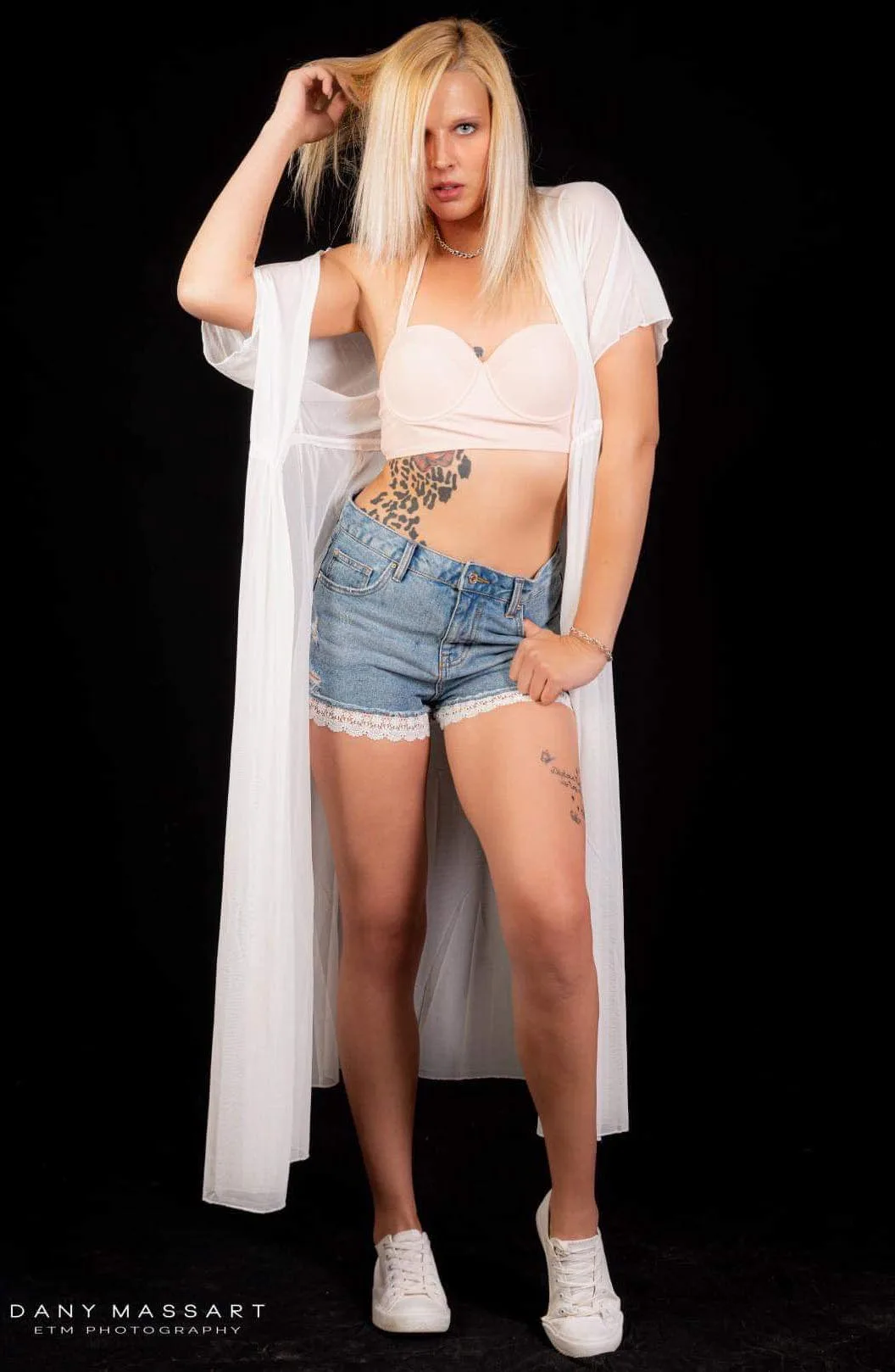 top-artiste_Page_2_Image_0001 logo photographe mannequin team agency