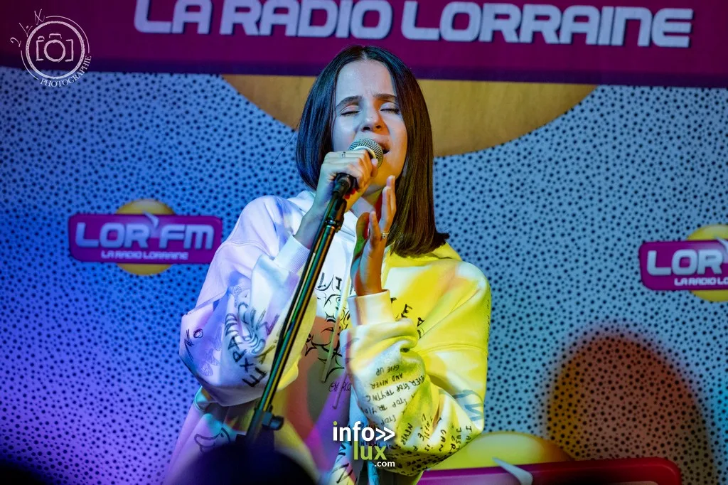 SHOCASE LORFM > MARINA KAYE > BROKEN BACK