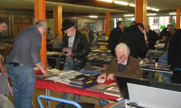 ARLON > BOURSE POUR LES COLLECTIONNEURS