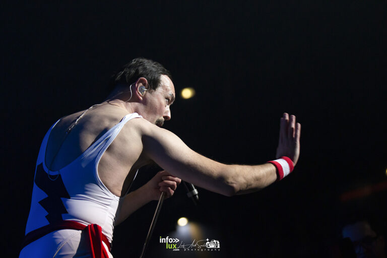 PARIS > CONCERT > ONE NIGHT OF QUEEN