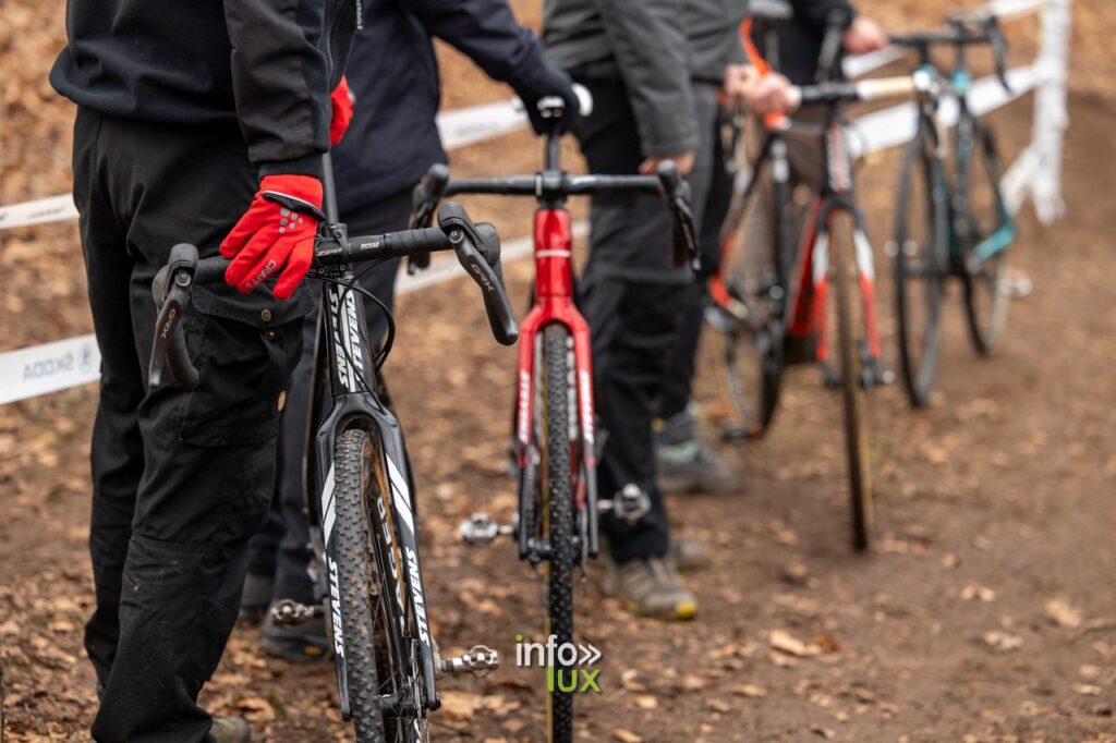 Alzingen > Cyclo-Cross > Photos - Résultat