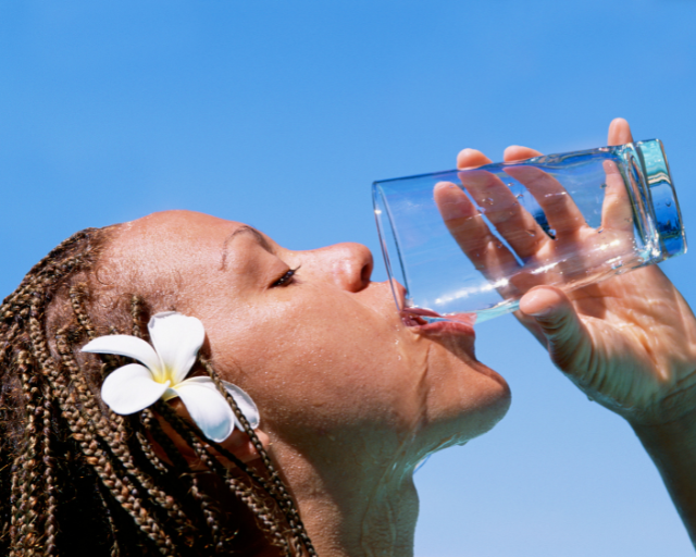 L'eau, source de vie par excellence, est un élément essentiel à notre santé et à notre bien-être, c'est même le meilleur allié!