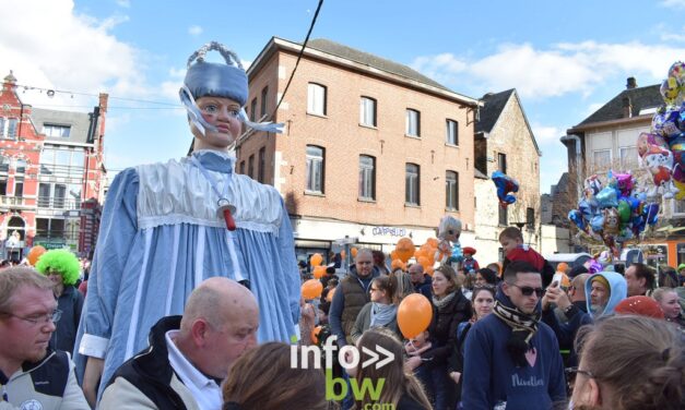 Nivelles > Carnaval > Enfants > Photos