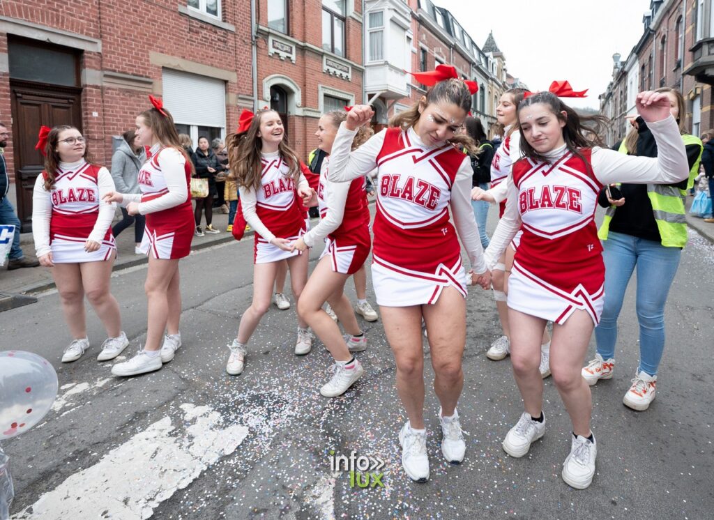 Andenne > Carnaval > les Ours en photos