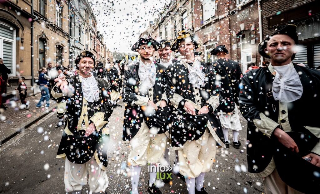 Andenne > Carnaval > les Ours en photos