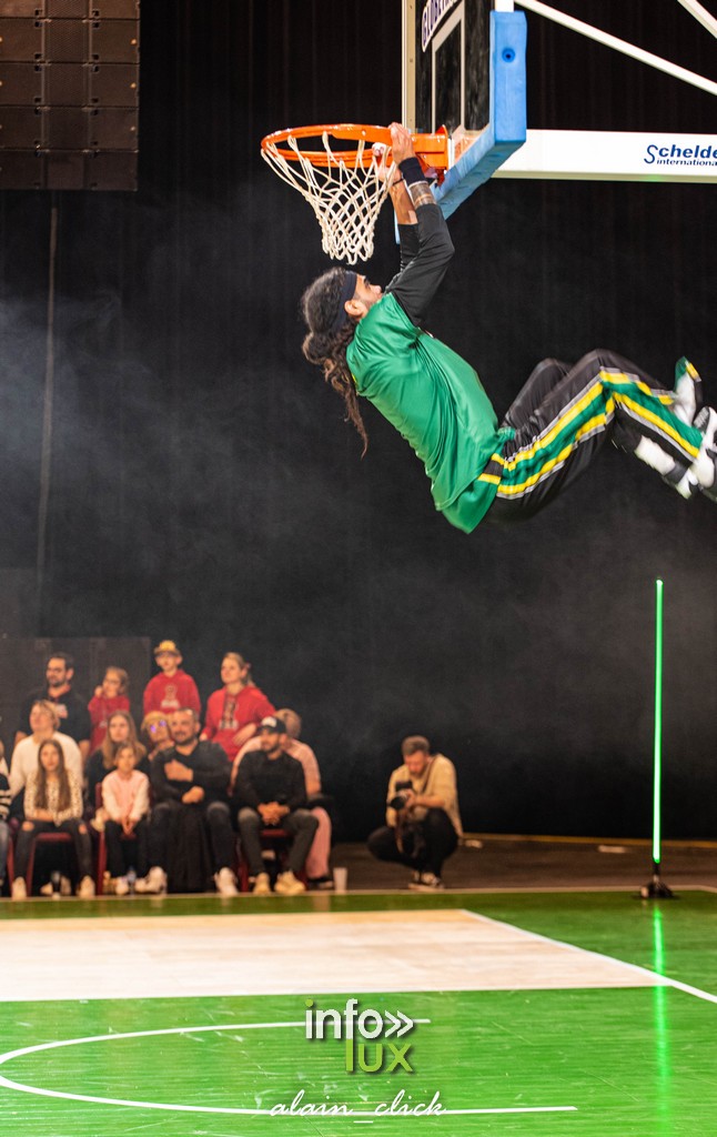 Paris > Harlem Globetrotters > Photos