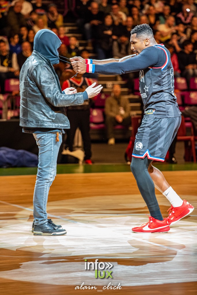 Paris > Harlem Globetrotters > Photos