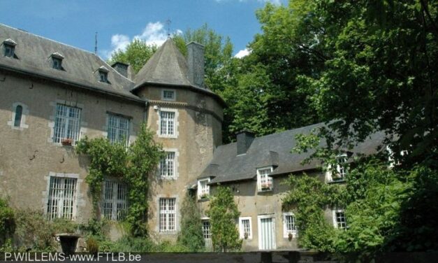 Le Château de Gomery, à Virton, en province de Luxembourg