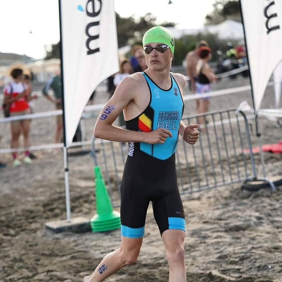 Adrien Deharre est un jeune triathlète originaire de Braine-l'Alleud qui a ambitions olympiques. Portrait !