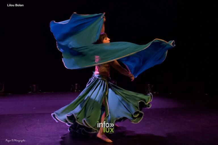 Namur > Danse Orientale > Lilou Bolan