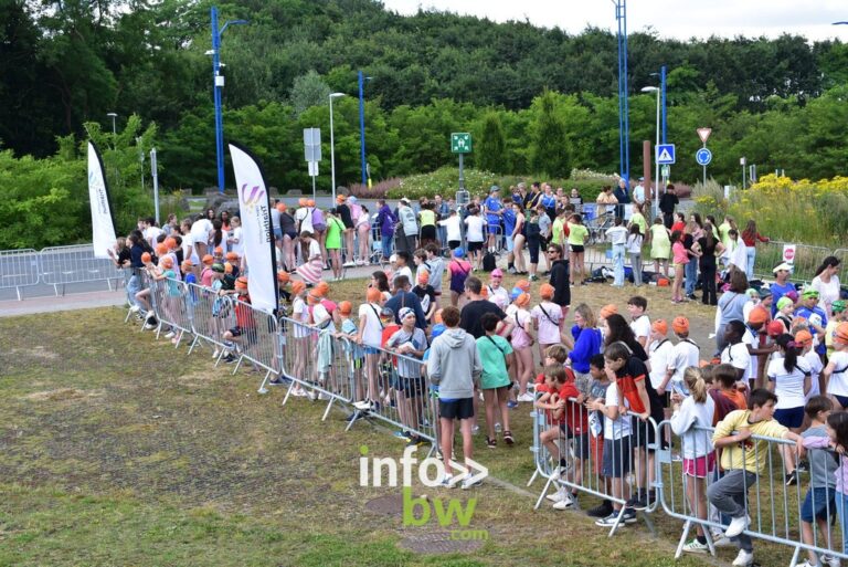 Braine-l’Alleud : 1 500 élèves au défi de l’aquathlon interscolaire 2026