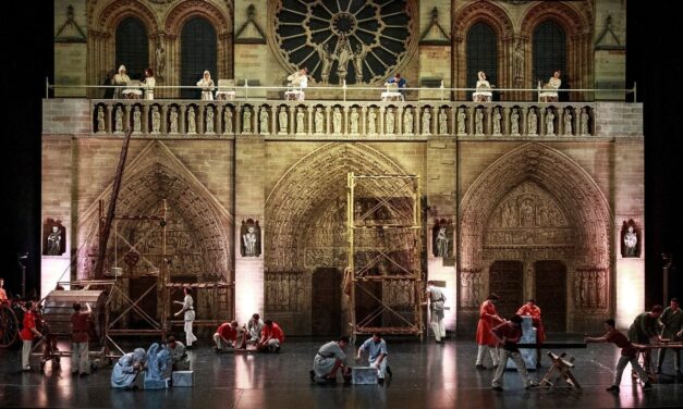 PARIS > SPECTACLE > LA DAME DE PIERRE