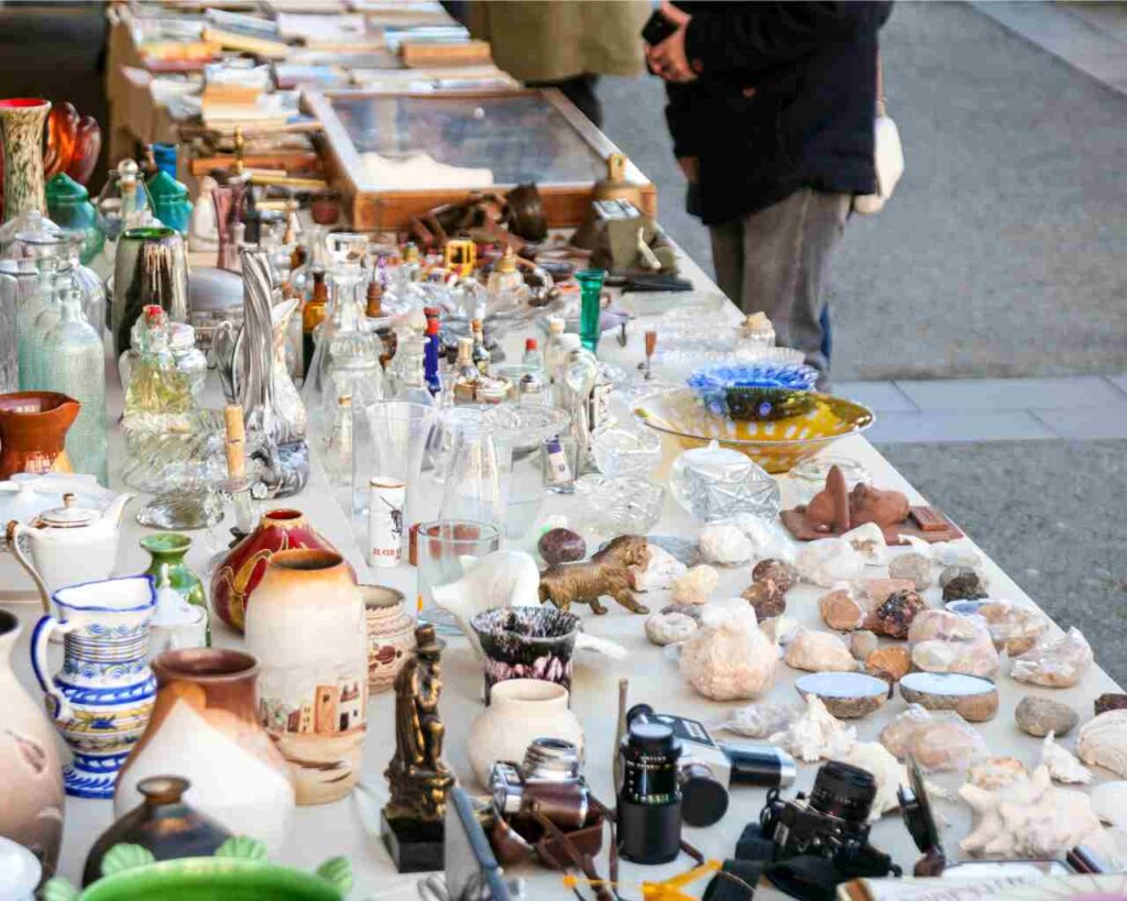 Brocantes à Braine-l’Alleud 2025 : Trésors cachés, ambiance locale et rendez-vous incontournables
