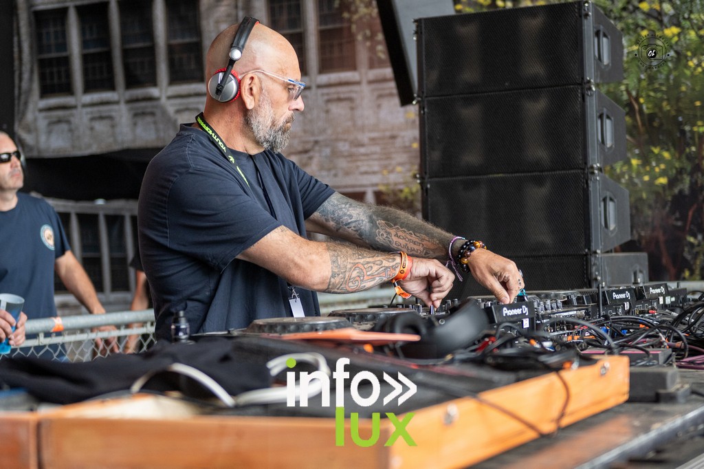 ESKAPE FESTIVAL JOUR 2 - RON