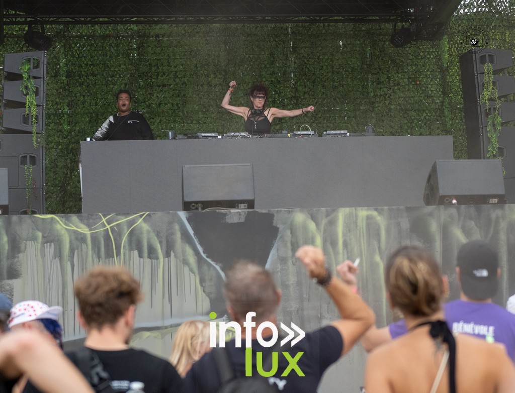 ESKAPE FESTIVAL JOUR 2 - MOGCORE