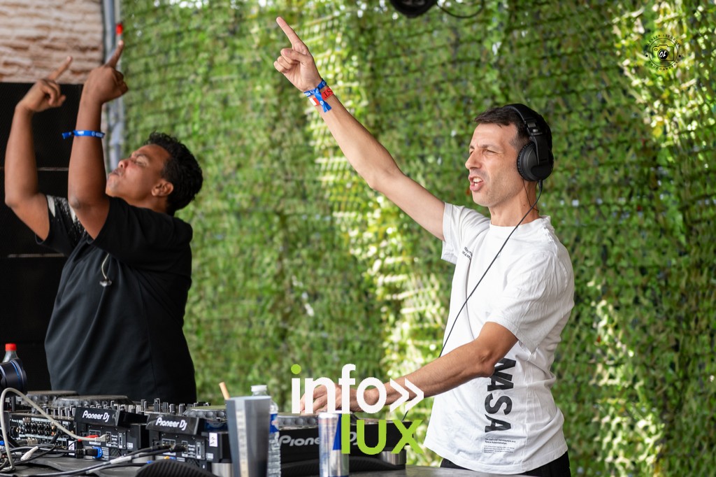 ESKAPE FESTIVAL JOUR 2 - THA WATCHER & ADVANCED DEALER