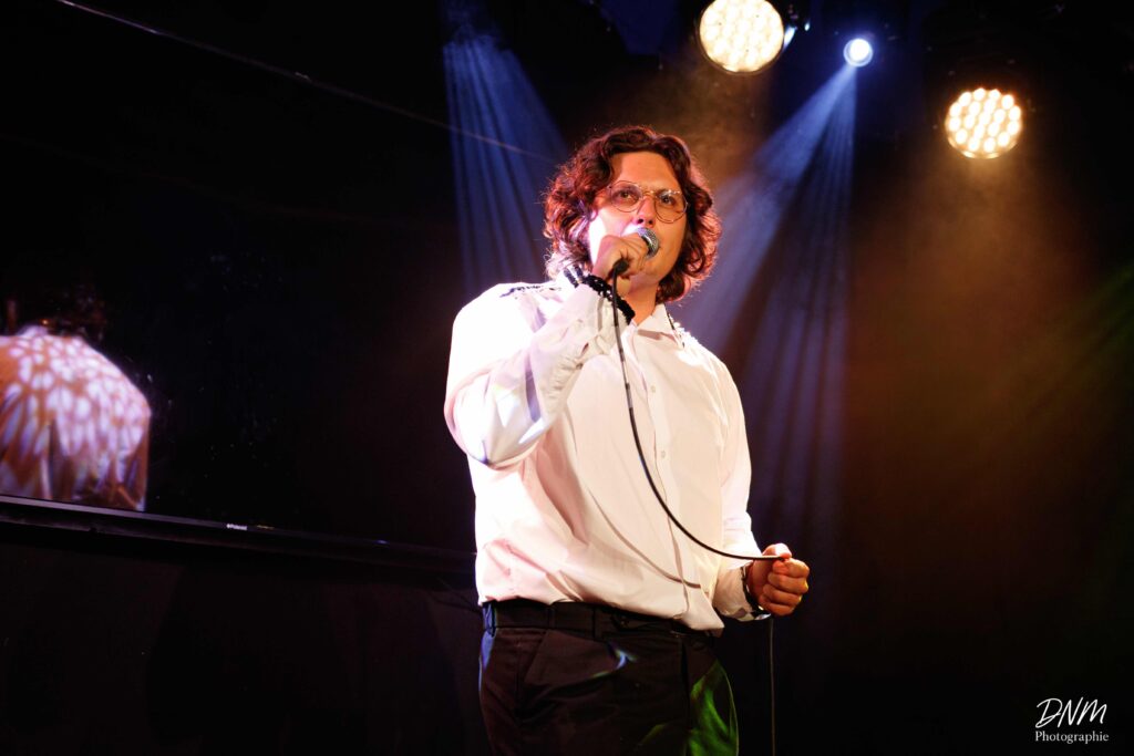François Thiry > Chanteur > Variété