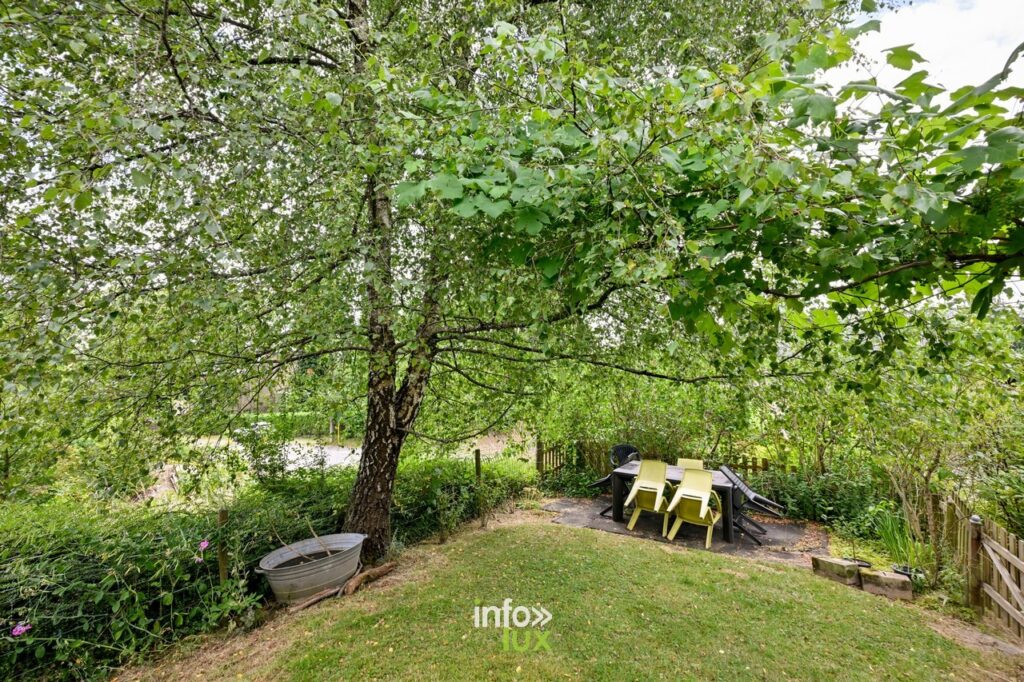 Jardin plat et clôturé maison à vendre Habay Marbehan