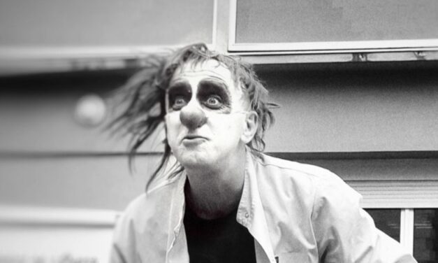 Chiny > Théâtre > La Drogue