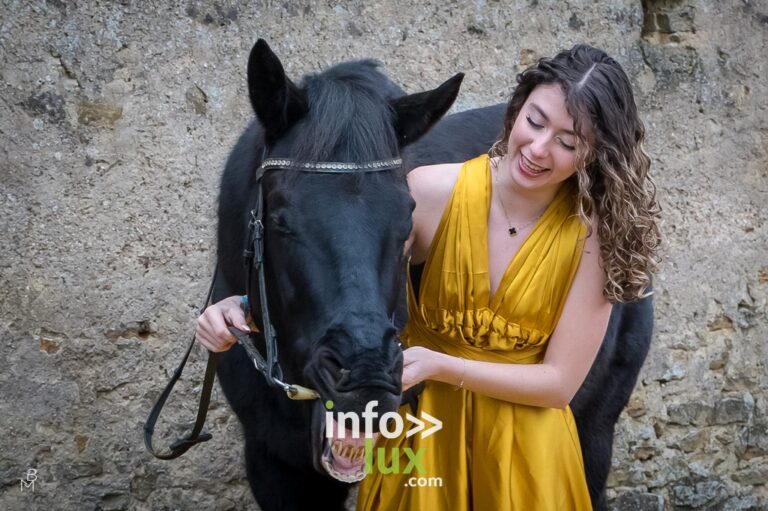 Roussy-le-Village > Miss > Élégance Équestre