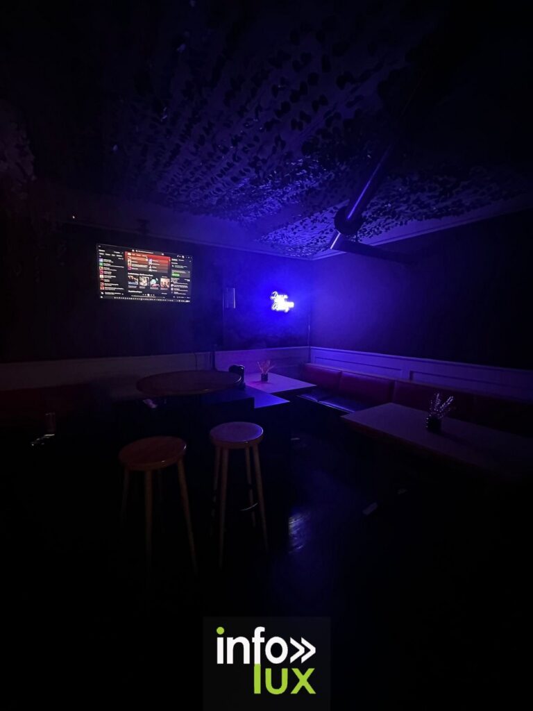 DEIEREGAART LOUNGE BAR