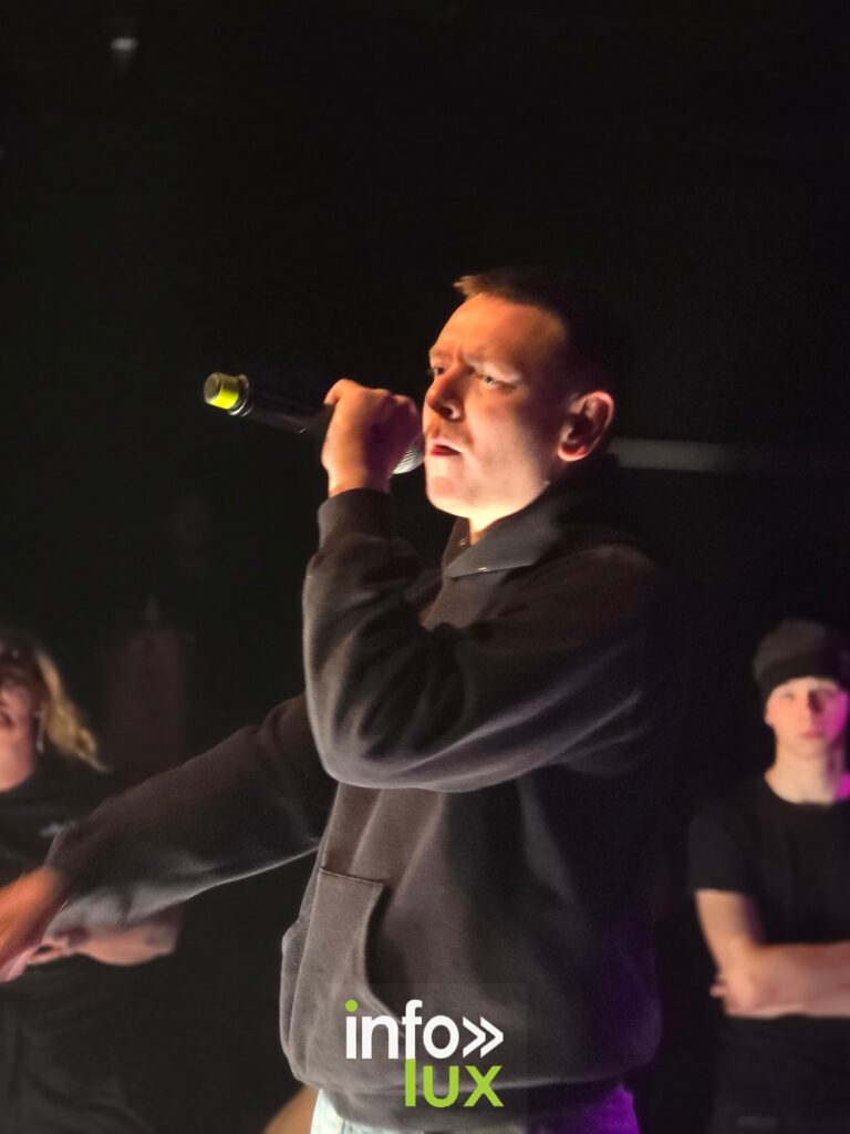 UHF L'ENTREPÔT ARLON - Zengaz