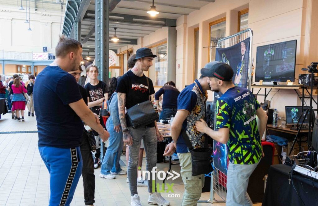 Charleroi > Cosplay > D-Con