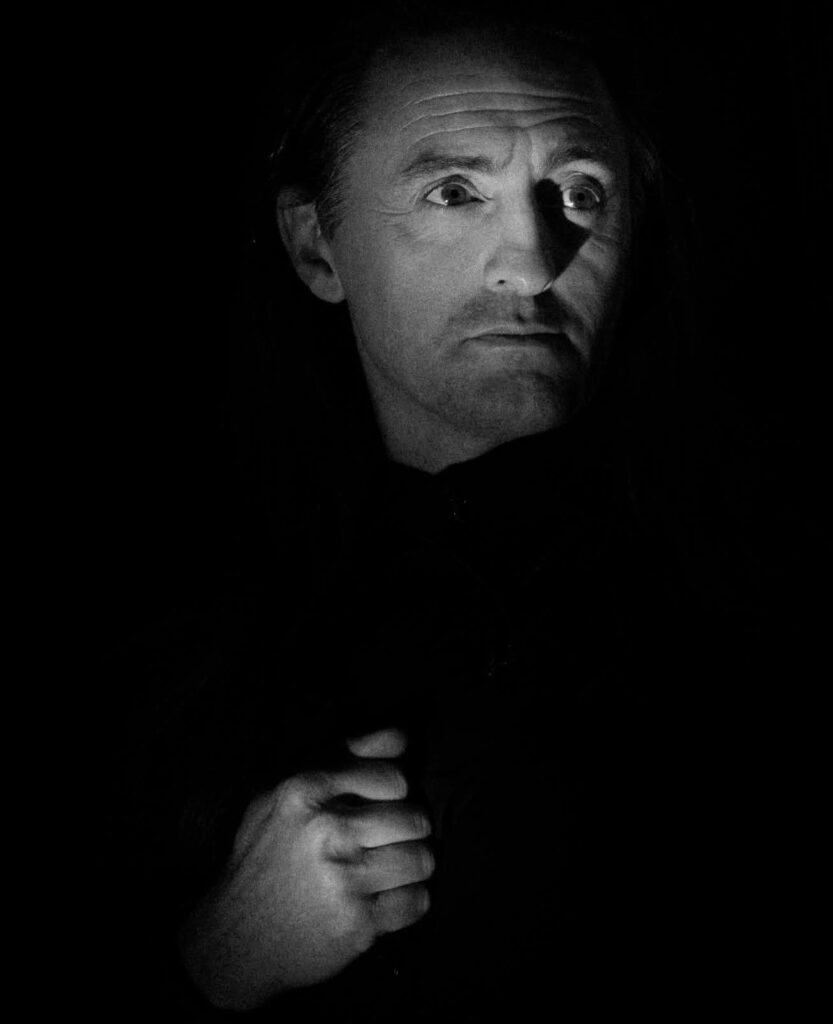 Braine-l'Alleud > Dîner-spectacle de magie elfique extraordinaire