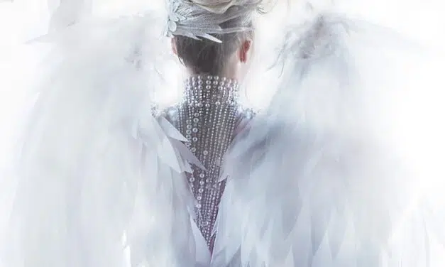 Mode > Angel > Un ange vêtu de blanc