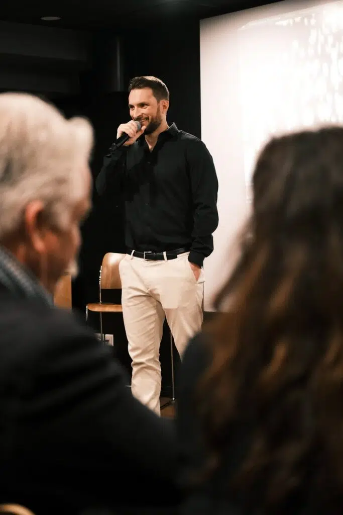 Interview exclusive > L’homme qui valait…un milliard de vues !