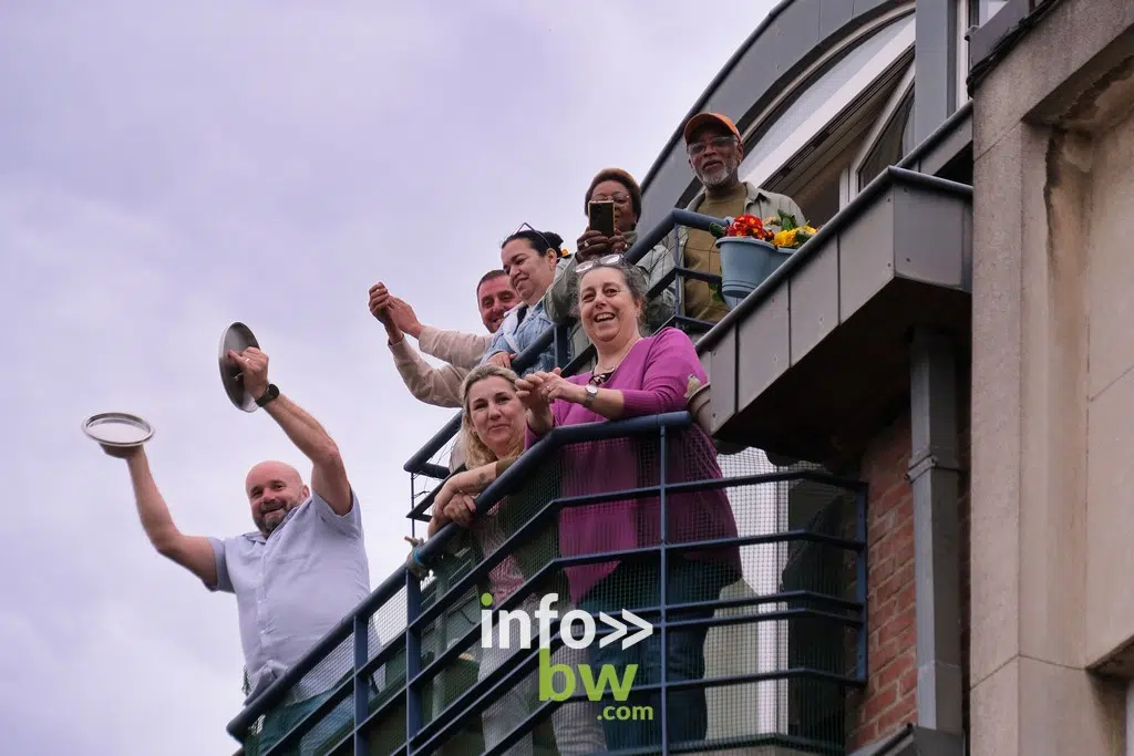 Braine-l'Alleud > Carnaval 2026 > Gilles et paysannes