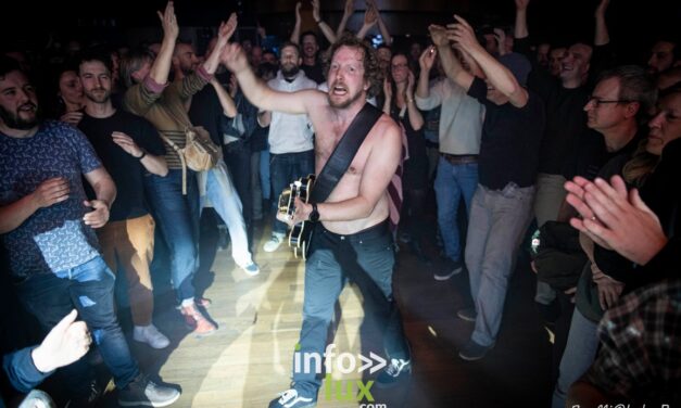 Bruxelles > Concert de The Father, the Son and theHoly Simon > Photos