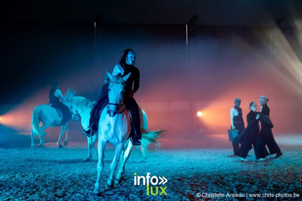 Flémalle > Spectacle > Nova > Photos 