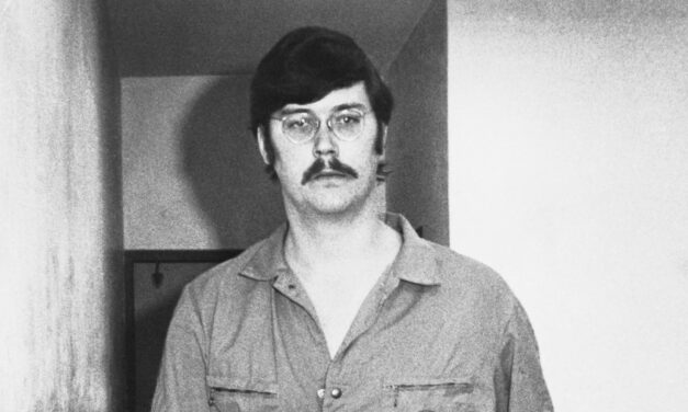 PORTRAITS CRIMINELS > SWEN > ED KEMPER