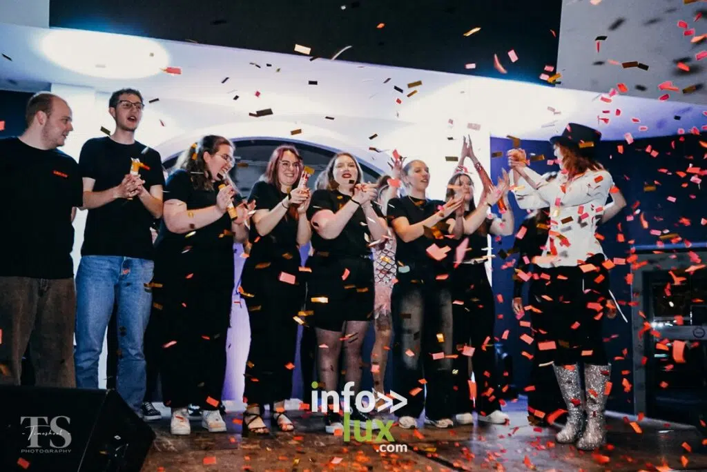 Namur > Cabaret > Red Velvet > Photos