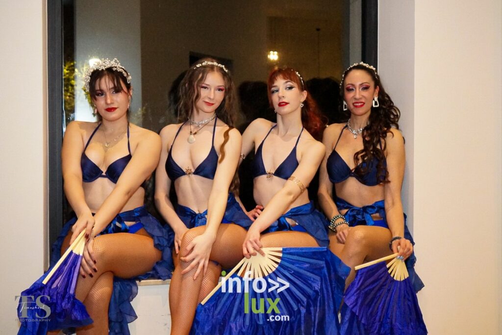 Namur > Cabaret > Red Velvet > Photos