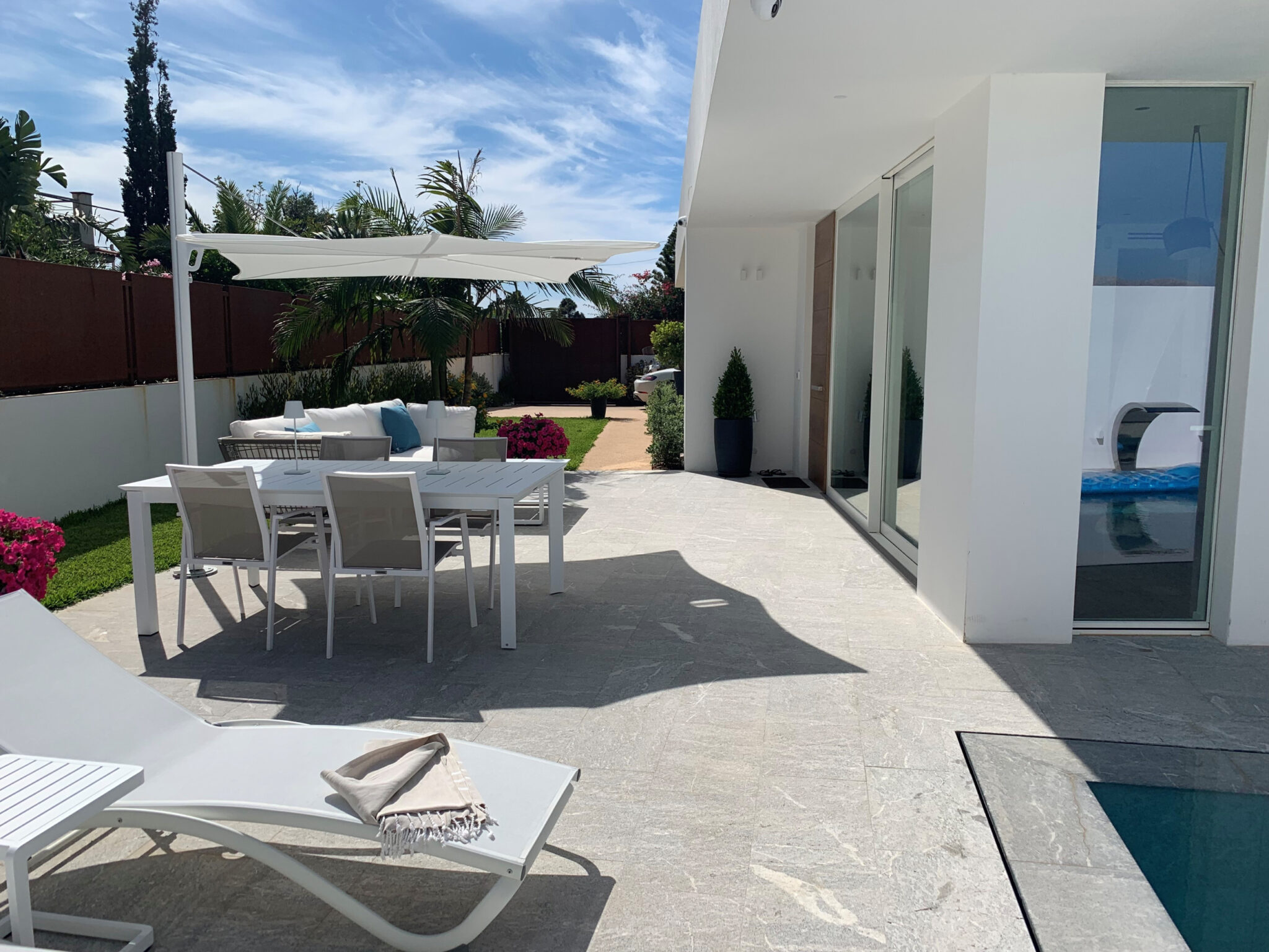 Parasol Spectra Umbrosa deporte grand format horeca - WB Outdoor Concept