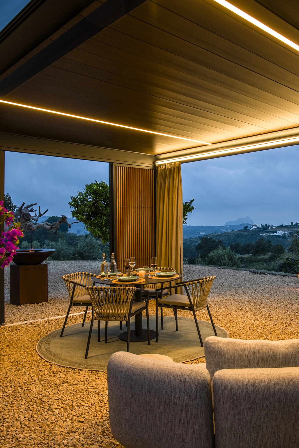 Eclairage LED integre pergola Camargue Renson - WB Outdoor Concept