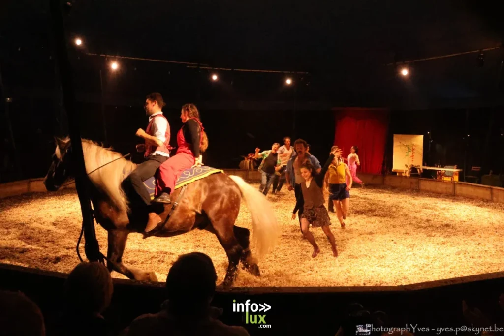 Boisseilles > Festi’Cheval > Cirque vivant > Photos