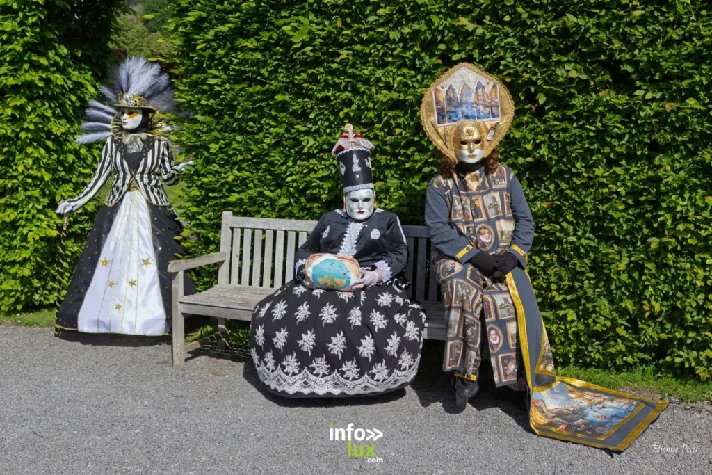 Annevoie > Les costumés de Venise en photos