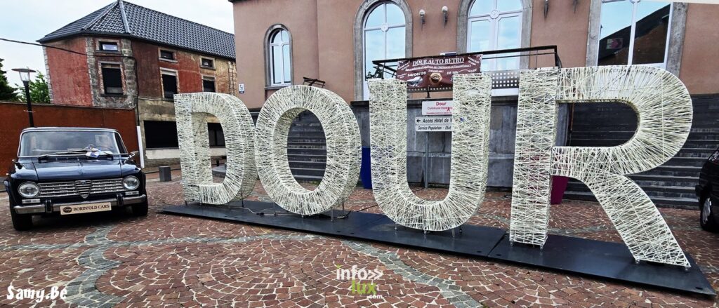 Dour > Exposition voitures > Borin'Old Cars