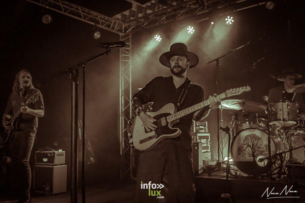 Ittre > Concert > Kiefer Sutherland > Photos