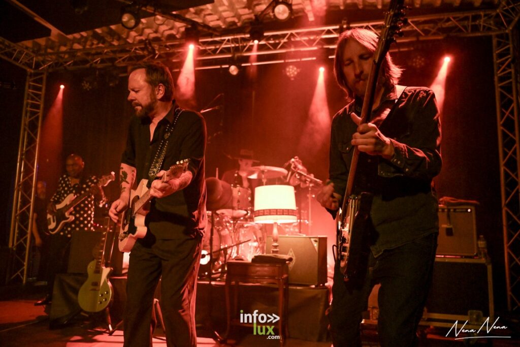 Ittre > Concert > Kiefer Sutherland > Photos