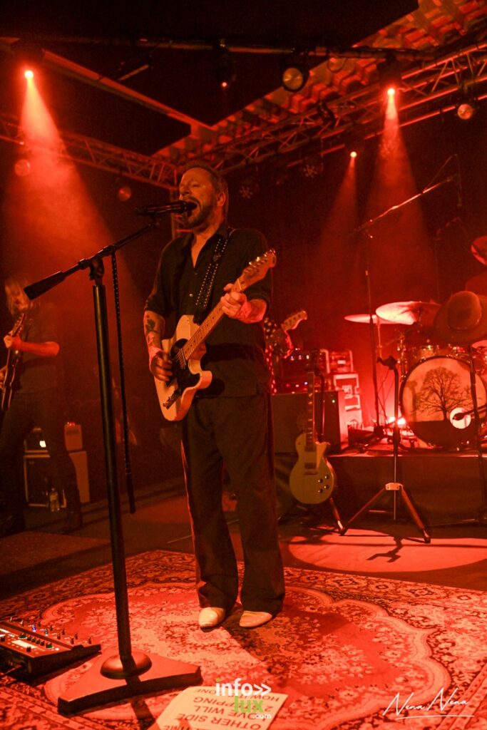 Ittre > Concert > Kiefer Sutherland > Photos