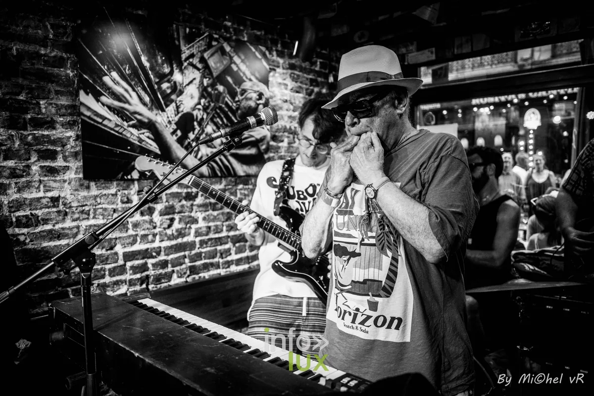Boogie Boy en concert au Café Bizon — Brussels Jazz Weekend 2026 Day Two, photo 8 par Michel van Rhijn (noir et blanc)