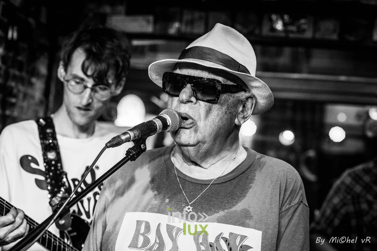 Boogie Boy en concert au Café Bizon — Brussels Jazz Weekend 2026 Day Two, photo 25 par Michel van Rhijn (noir et blanc)
