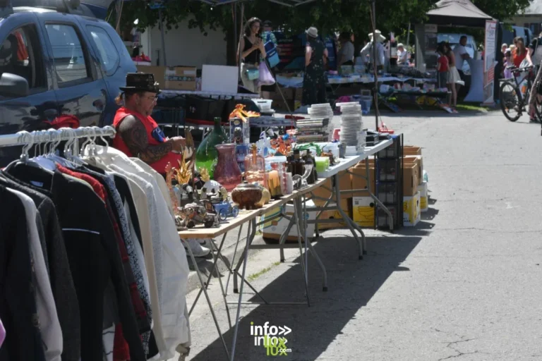 Aye > Brocante > 27e grande brocante de village au coeur de la Famenne