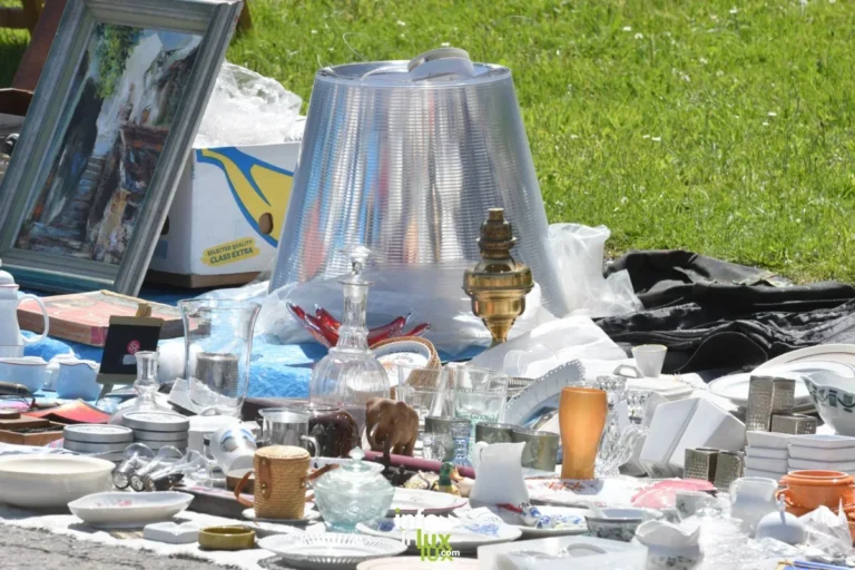 Etalle > Brocante > Brocante en Musique, environ 200 exposants